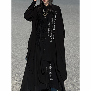 Asymmetric Hem Calligraphy Print Oversized Shirt