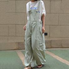 Load image into Gallery viewer, Loose Wide Leg Pocket Overalls
