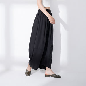 Curved Wide-leg Relaxed Trousers