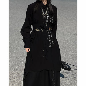 Asymmetric Hem Calligraphy Print Oversized Shirt