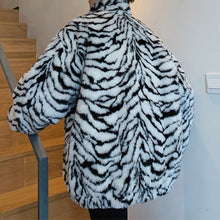 Load image into Gallery viewer, Loose Plush Hip Hop Coat
