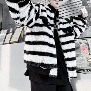 Black And White Contrast Stripe Plush Jacket