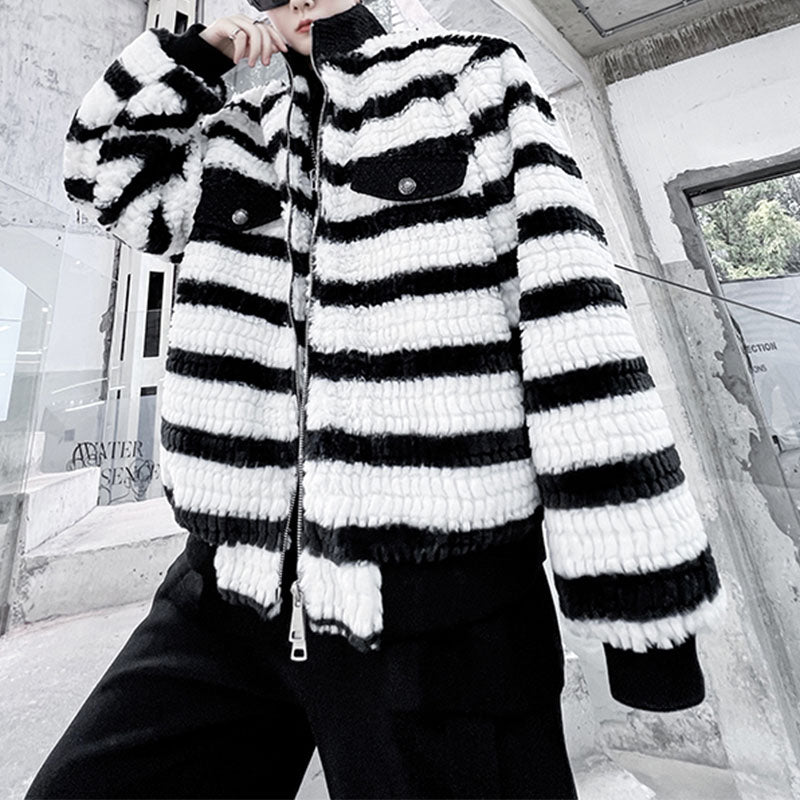 Black And White Contrast Stripe Plush Jacket