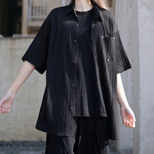 Load image into Gallery viewer, Black Pleated Short-sleeved Shirt
