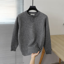 Load image into Gallery viewer, Solid Color Small V-neck Sweater
