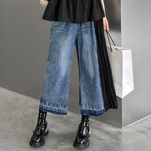 Load image into Gallery viewer, Vintage Contrast Panel Pleated Jeans
