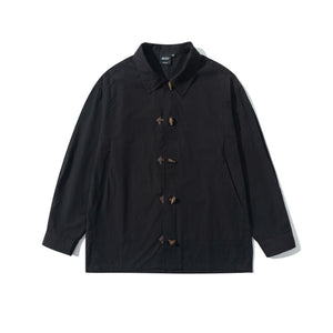 Horn Buttoned Loose Pointed Collar Shirt