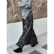 Load image into Gallery viewer, Black A-line Mid-length Pleated Skirt
