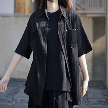 Load image into Gallery viewer, Black Pleated Short-sleeved Shirt
