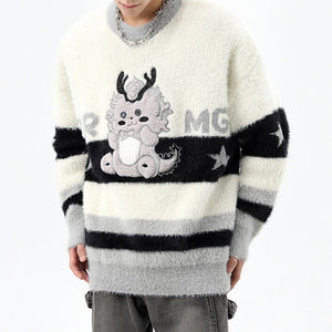 Round Neck Embroidered Dragon Loose Knitted Sweater