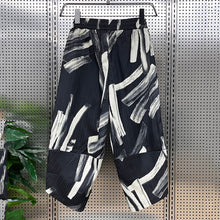 Load image into Gallery viewer, Thin Cotton And Linen Printed Harem Casual Pants
