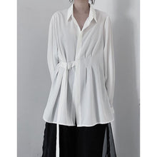 Load image into Gallery viewer, Side Button Pleated Long Sleeve Shirt
