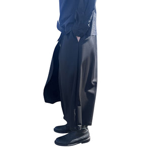 Dark Slit Loose Hakama