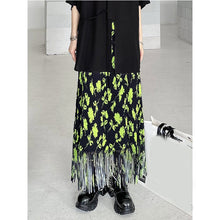 Load image into Gallery viewer, Loose Peated Printed Fringe Skirt
