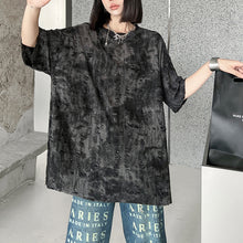 Load image into Gallery viewer, Distressed Sequin Pattern T-shirt
