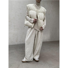 Load image into Gallery viewer, Vertical Thick Embossed High Waist Harem Pants
