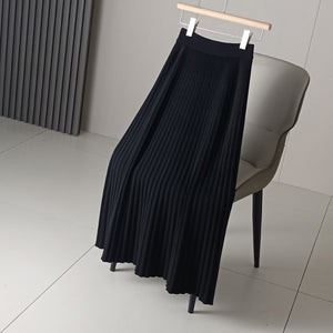 Knitted Mid Length Pleated Skirt