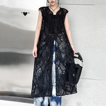 Load image into Gallery viewer, V-neck Black Jacquard Lace Vest
