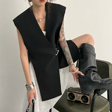 Load image into Gallery viewer, Loose-fitting Sleeveless Collarless Vest
