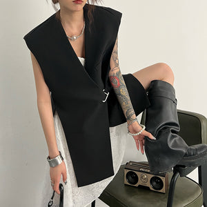 Loose-fitting Sleeveless Collarless Vest