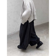 Load image into Gallery viewer, Loose Fleece Striped Wide-Leg Bloomers
