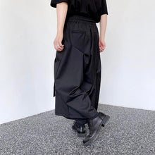 Load image into Gallery viewer, Dark Ribbon Pleated Wide Leg Hakama
