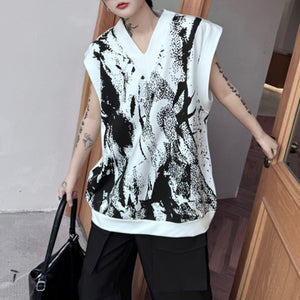 Irregular Geometric Print V-neck Vest