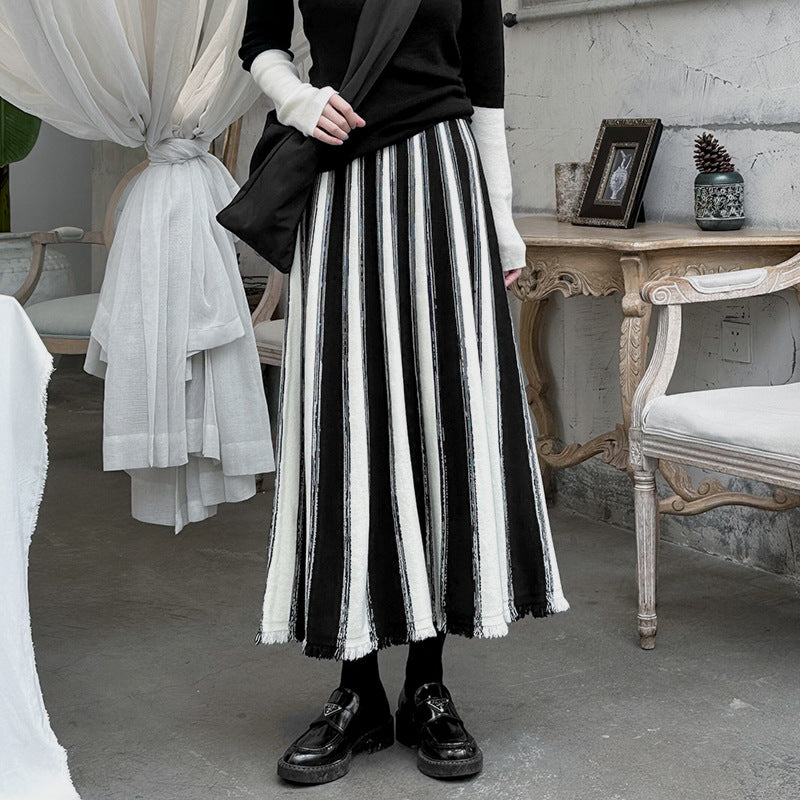 Contrast Color Vertical Striped Loose Skirt