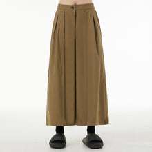 Load image into Gallery viewer, Pleated Striped Wide Leg Pants
