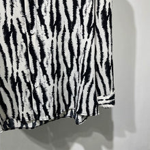 Load image into Gallery viewer, Zebra Print Vintage Shirt
