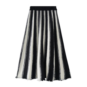 Contrast Color Vertical Striped Loose Skirt