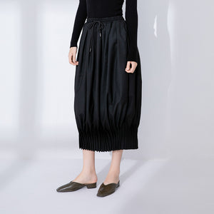 Pleated Curved Bud Skirt