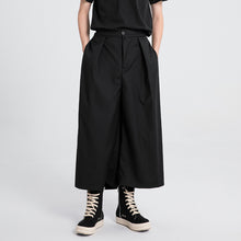 Load image into Gallery viewer, Drape Breathable Wide-leg Cropped Trousers
