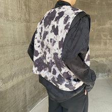 Load image into Gallery viewer, Vintage Jacquard Reversible Vest
