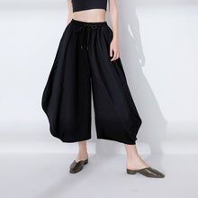 Load image into Gallery viewer, Casual Loose Wide-leg Curved Nine-point Bloomers
