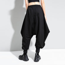 Load image into Gallery viewer, Elastic Waist Loose Dark Harem Pants
