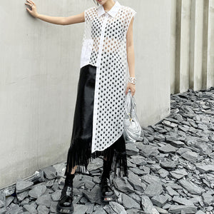 Perspective Grid Irregular Sleeveless Shirt