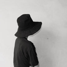 Load image into Gallery viewer, Black Large Brim Bucket Hat
