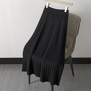 Knitted Mid Length Pleated Skirt