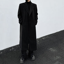 Load image into Gallery viewer, Buttonless Padded Shoulder Mid-length Wool Coat
