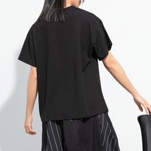 Load image into Gallery viewer, Button Loose Slit T-shirt
