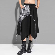 Load image into Gallery viewer, Spliced Irregular Print Skirt
