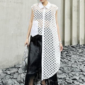 Perspective Grid Irregular Sleeveless Shirt