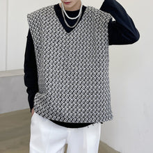 Load image into Gallery viewer, V-neck Pullover Woven Chunky Floral Waistcoat
