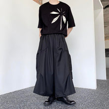 Load image into Gallery viewer, Dark Ribbon Pleated Wide Leg Hakama
