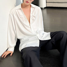 Load image into Gallery viewer, Pleated V-neck Loose Shirt
