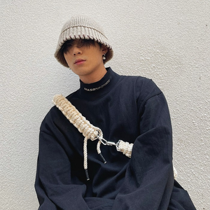 Seaming Woolen Bucket Hat