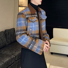 Load image into Gallery viewer, Cropped Plaid Zip Up Jacket
