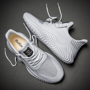 Light Mesh Sneaker