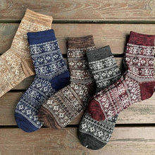 Load image into Gallery viewer, Vinatge Christmas  Ethnic Style Socks
